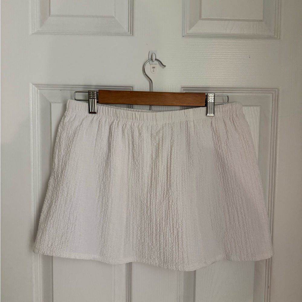 White Textured Mini Skirt